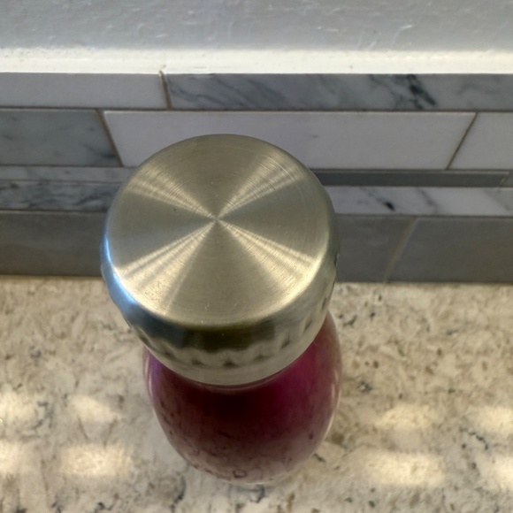 Gym and Tonic Insulated water Bottle - Picture 3 of 7